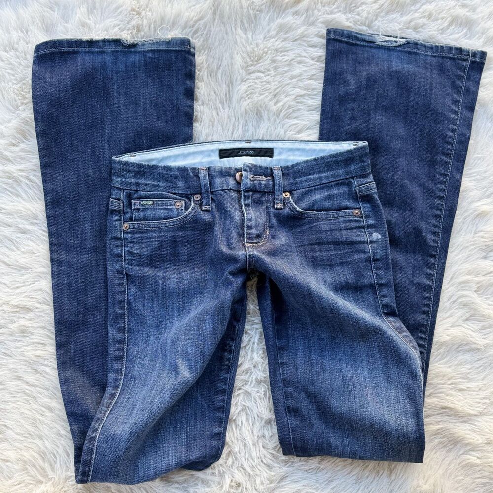 Trendy Chic Low-Rise Bootcut Flare Designer Denim Joe Jeans Size 00 Dark Wash